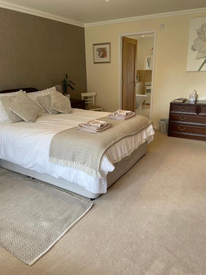 Cotswolds Luxury House in Central Bourton Large Sleeps 2-11. Pet Friendly. Buitenkant foto