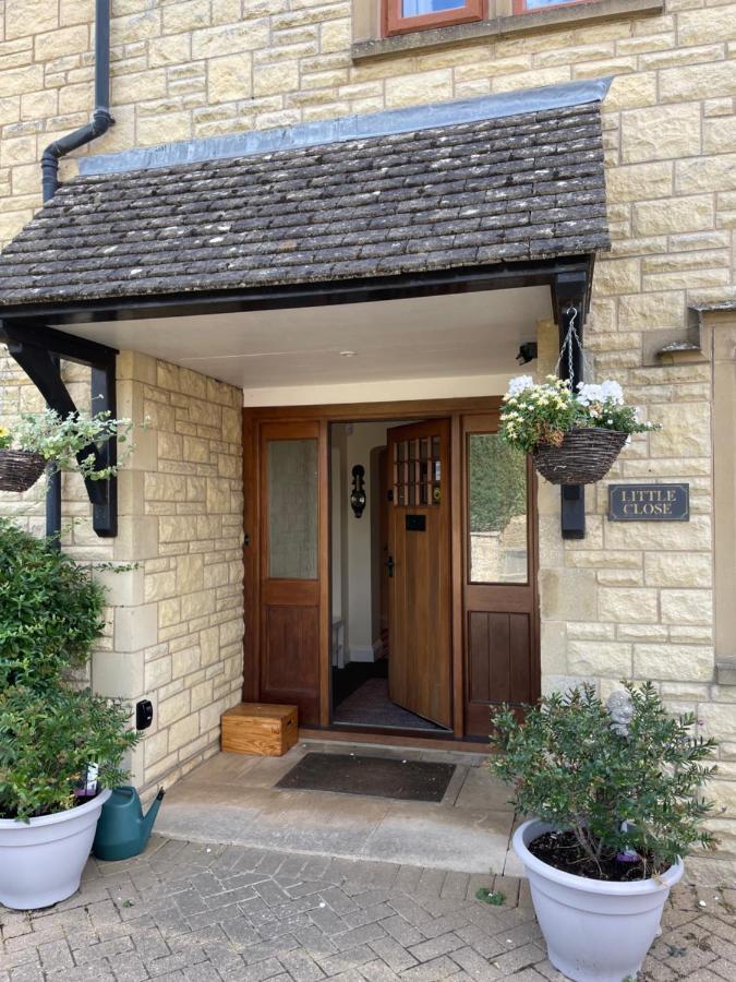 Cotswolds Luxury House in Central Bourton Large Sleeps 2-11. Pet Friendly. Buitenkant foto